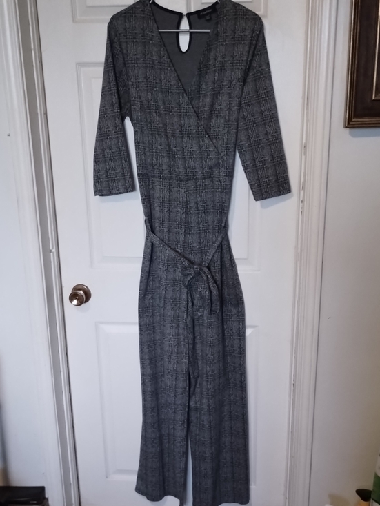 le chateau Pants - Le Chateau Grey Plaid Wrap Front Jumpsuit XXL Wide Leg 3/4 Sleeve Belted